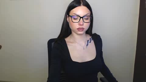 Snapshot of maxi_sweetheart chatting on March 2025 07:48:01 AM Joanna online show from March 2025 07:48:01 AM