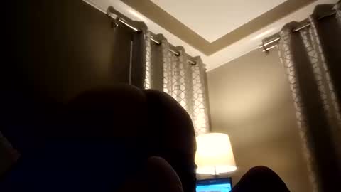 Maxichaud online show from October 2025 08:04:01 AM