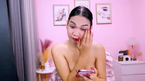 maxie greyson online show from February 2025 06:51:01 AM