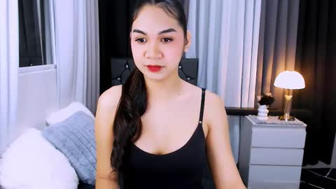 maxie greyson online show from November 2025 08:13:02 AM