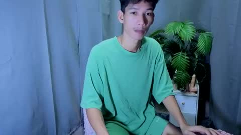 Reyn online show from October 2025 02:28:02 PM