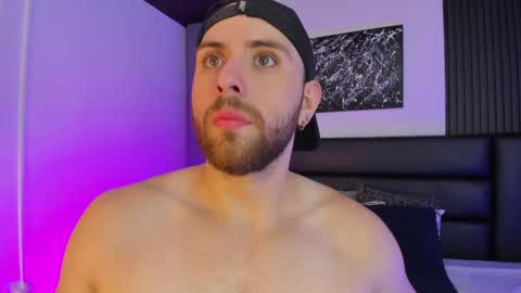 Snapshot of maxiimo_wolf chatting on March 2025 10:42:01 PM Maximo Wolf online show from March 2025 10:42:01 PM