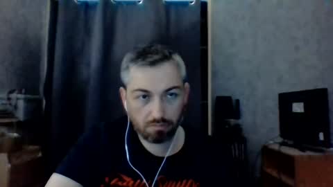 Snapshot of maximefrxx chatting on June 2026 01:19:02 PM Maxime online show from June 2026 01:19:02 PM