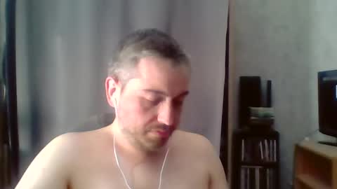 Snapshot of maximefrxx chatting on July 2026 02:53:02 PM Maxime online show from July 2026 02:53:02 PM