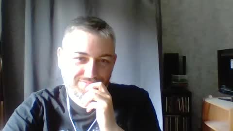 Snapshot of maximefrxx chatting on July 2026 09:55:02 AM Maxime online show from July 2026 09:55:02 AM