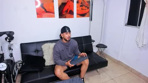 Maximo online show from November 2025 03:16:01 AM