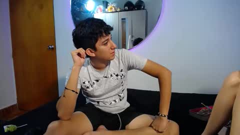 -- maximo and isa -- online show from September 2025 03:50:02 AM