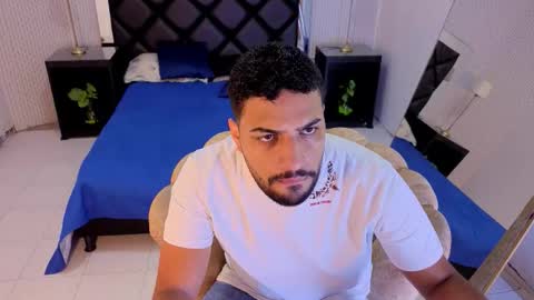 Snapshot of maximo_torricelli_ chatting on December 2025 11:59:01 AM Manuel online show from December 2025 11:59:01 AM