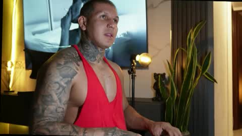 Maximo online show from November 2025 01:59:02 AM