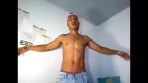 Maximo Aron Vega online show from March 2026 10:38:01 PM