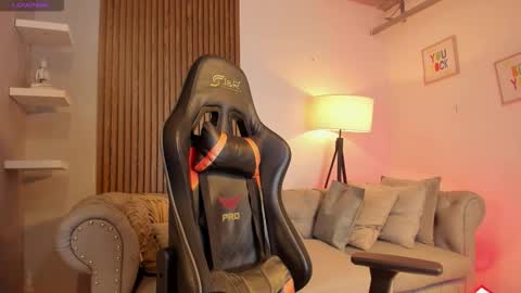 Maximo Wolf online show from January 2026 10:04:01 PM