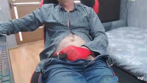 maximus3334 online show from January 2026 09:45:02 AM