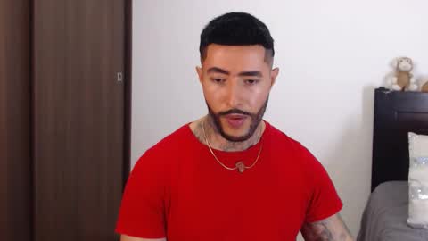 Independent Model online show from December 2024 05:06:02 AM