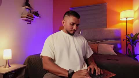 Maximus Clark online show from June 2026 02:31:02 AM