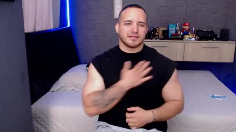 Snapshot of maximussantorini chatting on April 2026 04:07:02 PM maximus online show from April 2026 04:07:02 PM