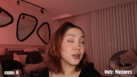 Maxine online show from March 2026 11:42:01 PM