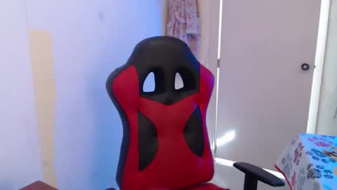 maxinesex_ online show from February 2026 01:47:01 PM