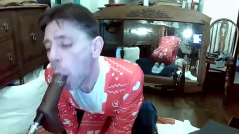 maxjr8008 online show from December 2025 08:45:01 AM