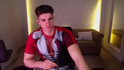 Snapshot of maxkaiden chatting on November 2025 05:30:02 AM MaxKaiden online show from November 2025 05:30:02 AM