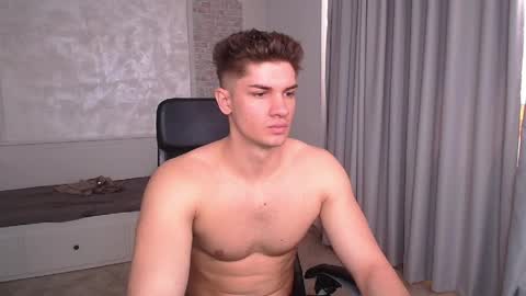 MaxKaiden online show from April 2026 09:32:02 AM