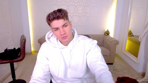 MaxKaiden online show from April 2026 04:39:02 AM