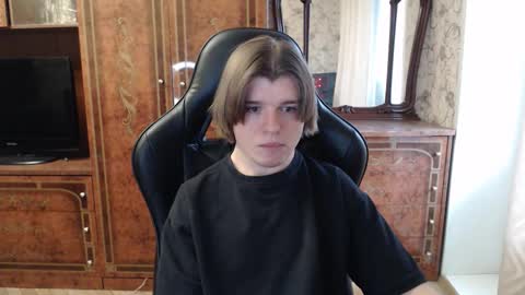 Snapshot of maxplay18 chatting on December 2025 10:53:01 AM Max online show from December 2025 10:53:01 AM