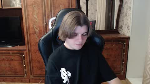 Snapshot of maxplay18 chatting on December 2025 02:23:01 PM Max online show from December 2025 02:23:01 PM