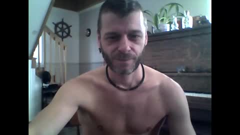 MaxTheWolf online show from January 2025 05:18:01 PM