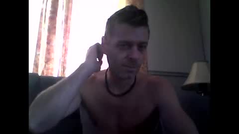 MaxTheWolf online show from October 2025 12:59:01 PM