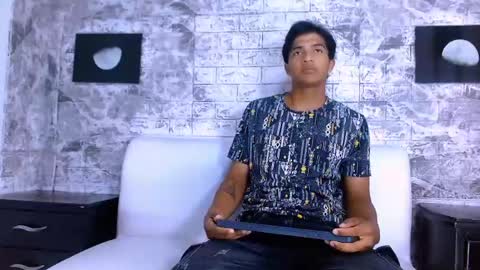 Max Wyatt online show from June 2026 07:08:02 PM