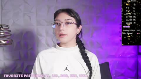 Snapshot of maxx_caprice chatting on May 2026 11:05:02 AM gabby online show from May 2026 11:05:02 AM