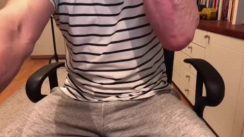 Snapshot of maxx_martin chatting on December 2024 05:39:02 AM Max online show from December 2024 05:39:02 AM