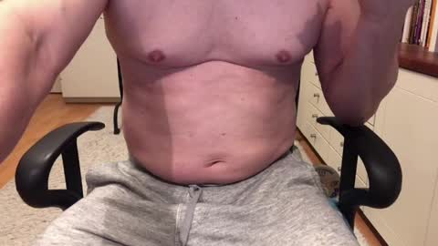 Snapshot of maxx_martin chatting on January 2025 05:38:01 AM Max online show from January 2025 05:38:01 AM