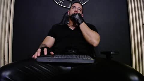 Snapshot of maxxxpowerful chatting on January 2025 02:49:02 AM maxxxpowerful online show from January 2025 02:49:02 AM