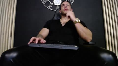 Snapshot of maxxxpowerful chatting on February 2025 02:44:02 AM maxxxpowerful online show from February 2025 02:44:02 AM