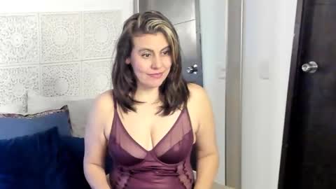 Victoria online show from January 2025 01:08:01 AM