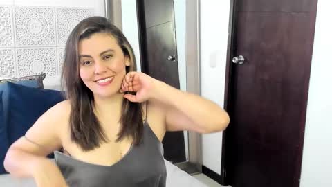 Victoria online show from February 2025 06:08:02 PM