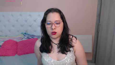 May online show from December 2025 03:11:01 AM