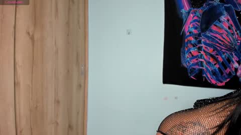 Snapshot of maya__fox chatting on February 2025 02:38:01 AM OF mayitta19 online show from February 2025 02:38:01 AM