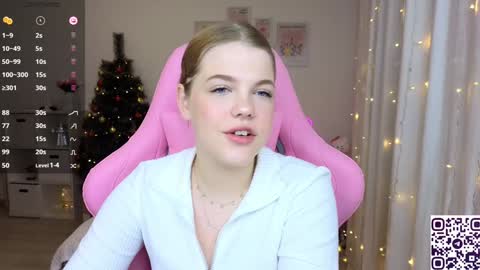 Snapshot of maya_blonde18 chatting on December 2024 03:14:02 AM Maya online show from December 2024 03:14:02 AM