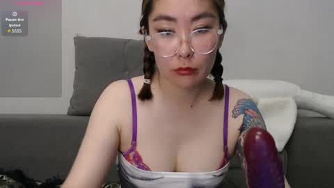 Snapshot of maya_kumashiro chatting on May 2026 08:14:02 PM maya_kumashiro online show from May 2026 08:14:02 PM