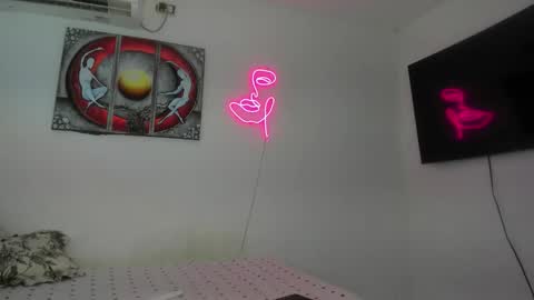 maya_nova1 online show from February 2026 11:25:01 PM