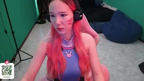 Maya Viola online show from March 2026 06:41:01 AM