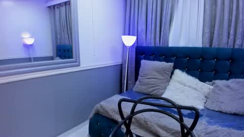 Snapshot of mayaa_ross chatting on December 2024 03:09:01 AM Maya online show from December 2024 03:09:01 AM