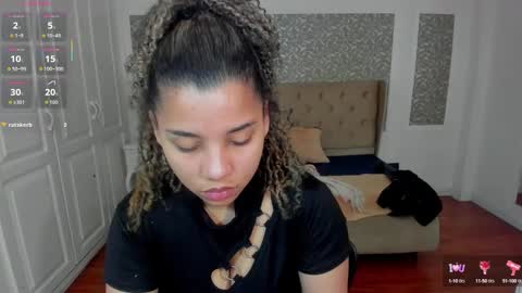 Snapshot of mayaa_ross chatting on September 2025 02:12:02 AM Maya online show from September 2025 02:12:02 AM