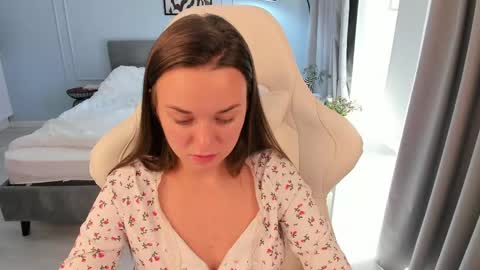 Snapshot of mayablade chatting on June 2026 06:52:02 AM Maya online show from June 2026 06:52:02 AM