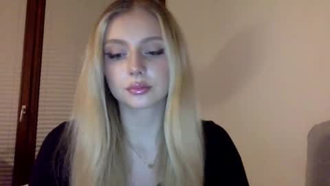 Snapshot of mayaflirt chatting on February 2026 08:51:01 PM mayaflirt online show from February 2026 08:51:01 PM