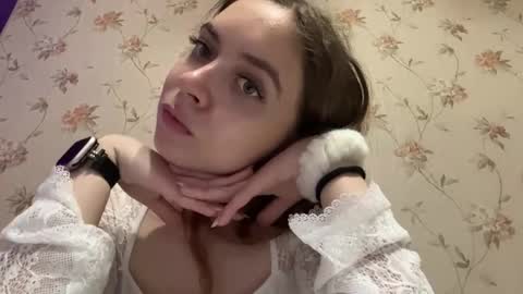 Lily  online show from June 2026 02:33:01 PM