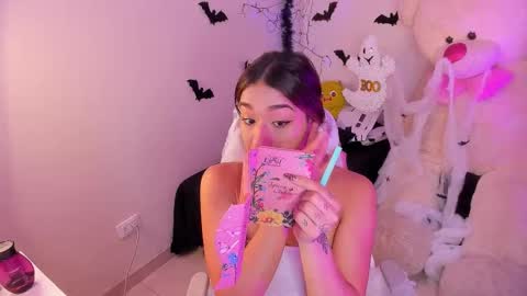 may online show from October 2025 08:43:02 PM