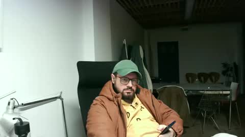 Snapshot of maythe4bwu chatting on December 2024 05:04:02 PM maythe4bwu online show from December 2024 05:04:02 PM